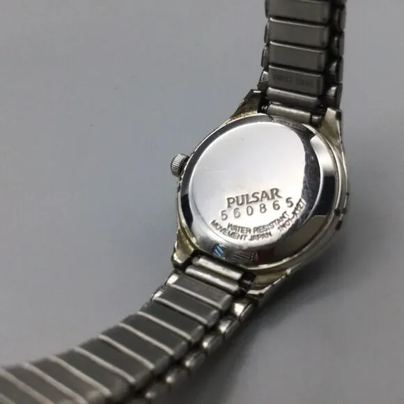 Vintage Pulsar Watch Women 21mm Silver Tone 1N01-X127 Stretch Band New Battery - Picture 9 of 14